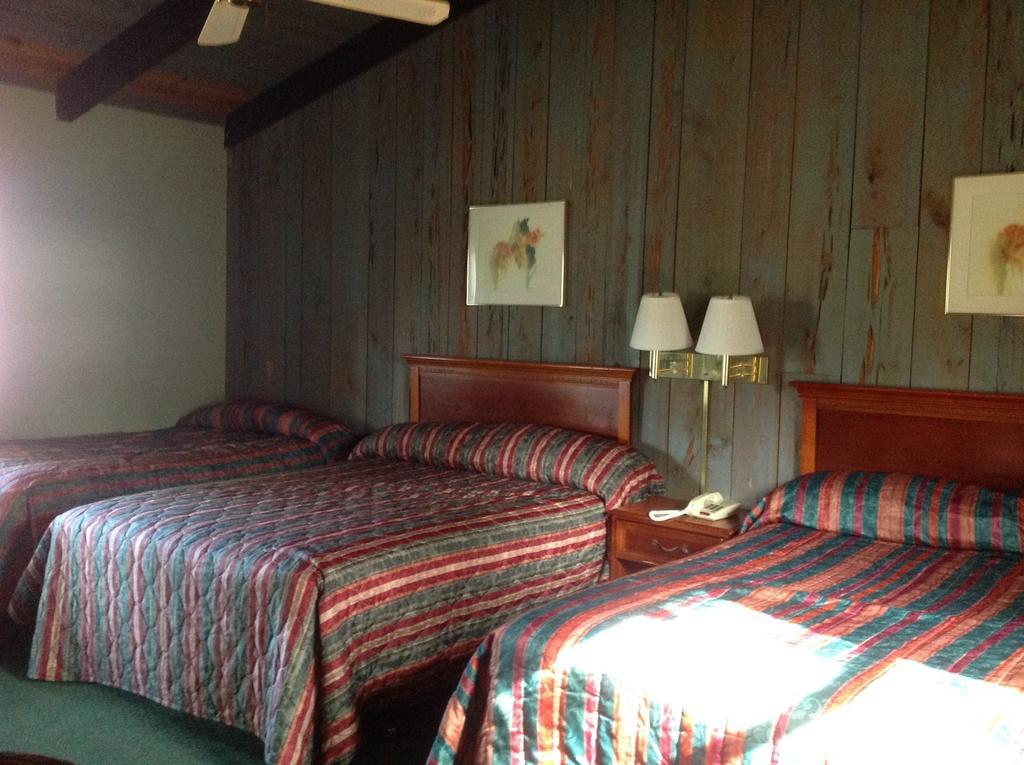 Hotel Suwannee Gables Old Town Exterior foto